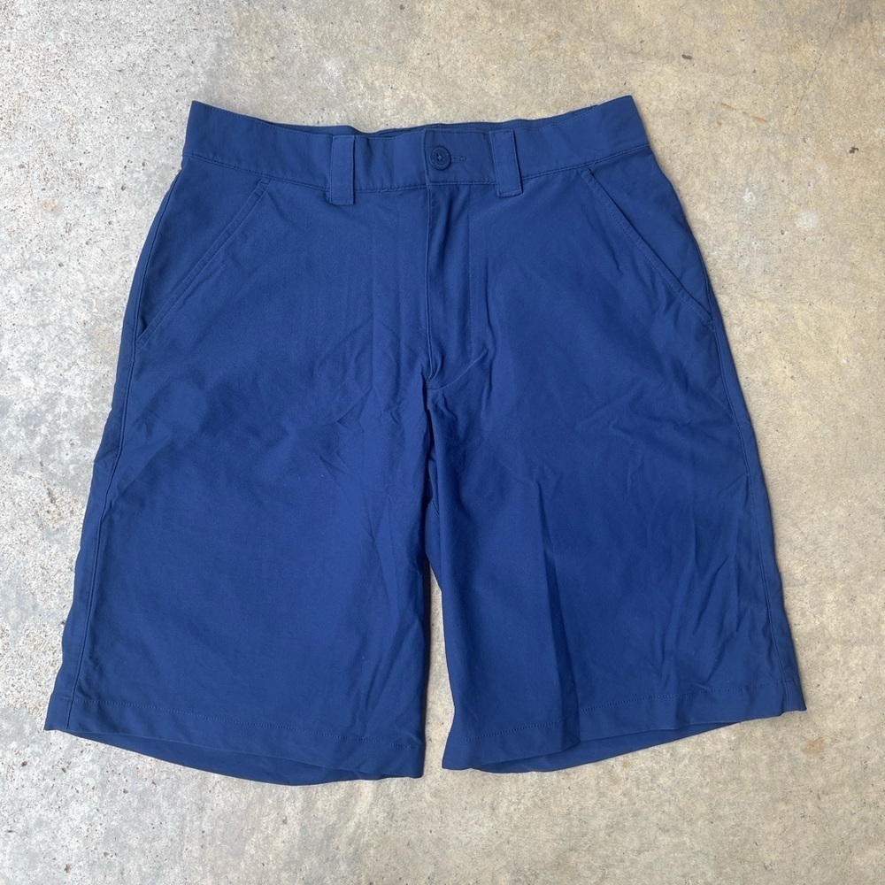 Men’s Under Armour golf shorts